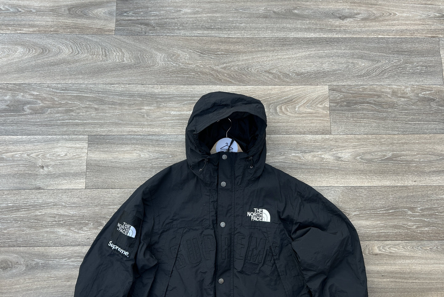 Supreme x TNF Gore'tex outdoor jacket