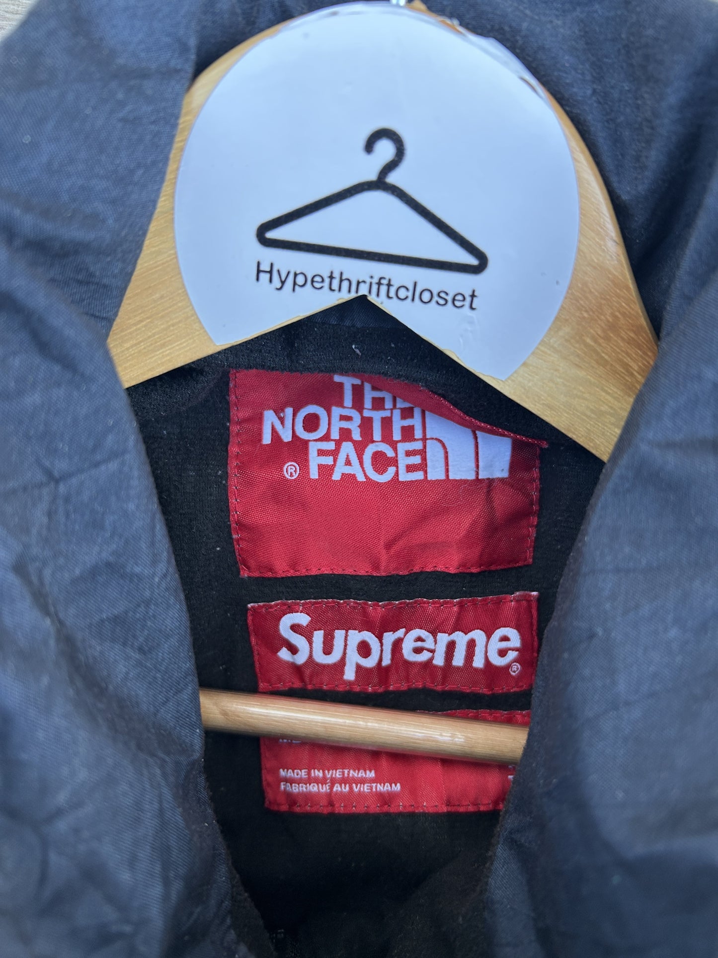 Supreme x TNF Statue of Liberty mountain jacket