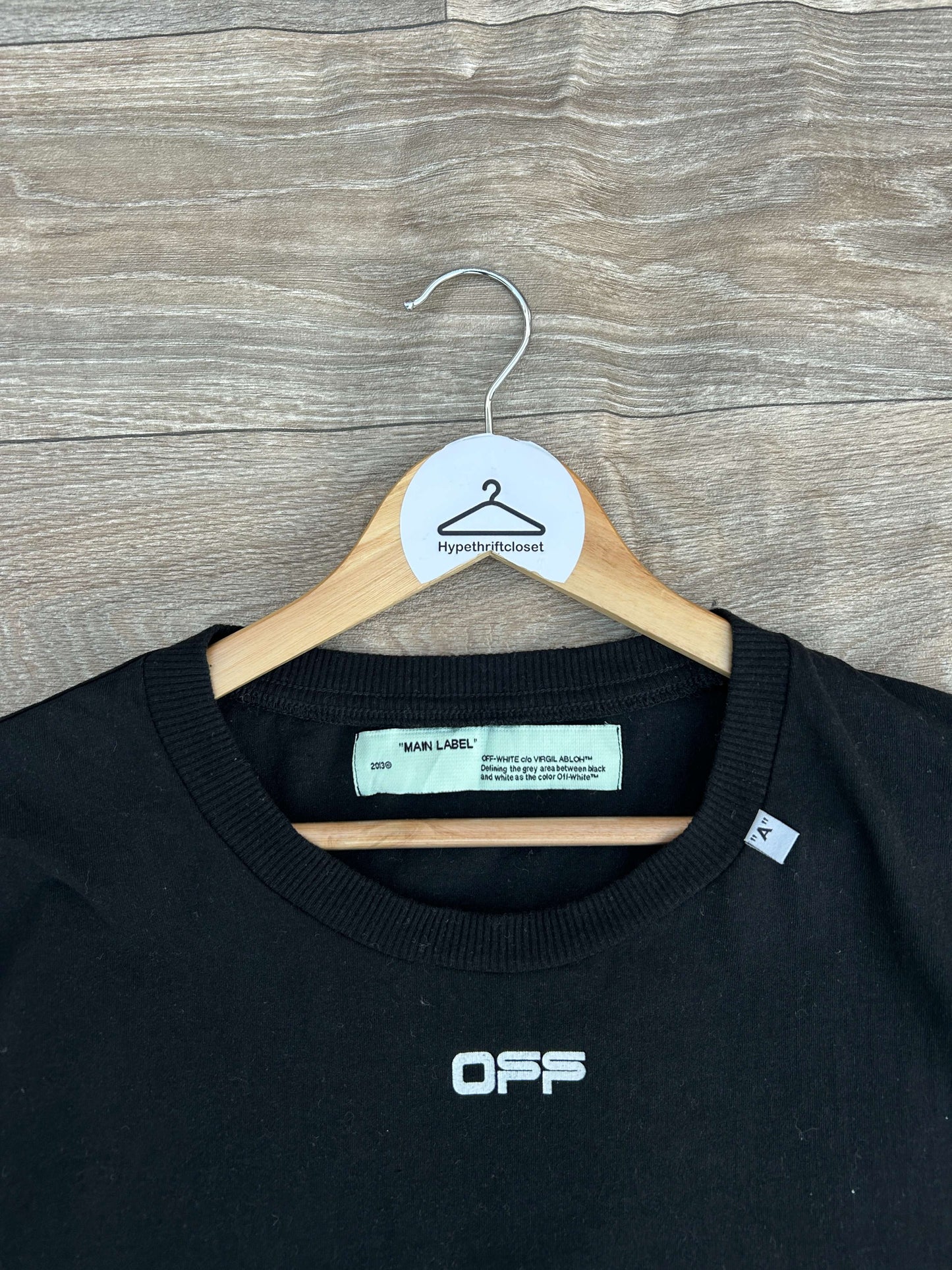 Off-White arrow logo print tshirt