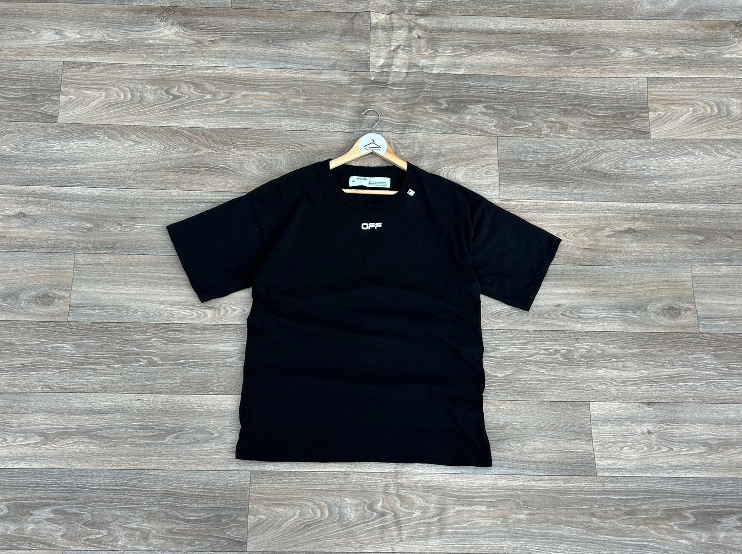 Off-White arrow logo print tshirt