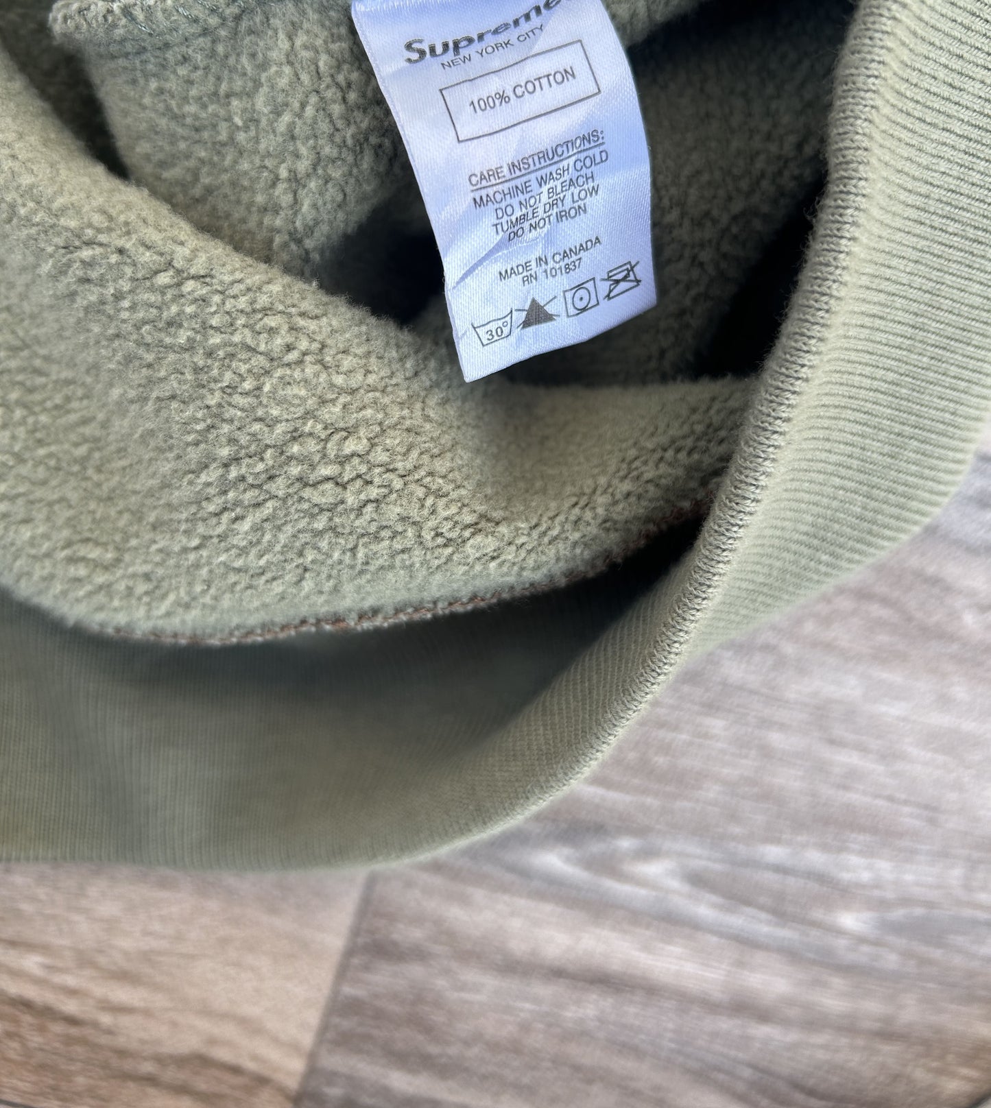 Supreme 2 tone logo sweater