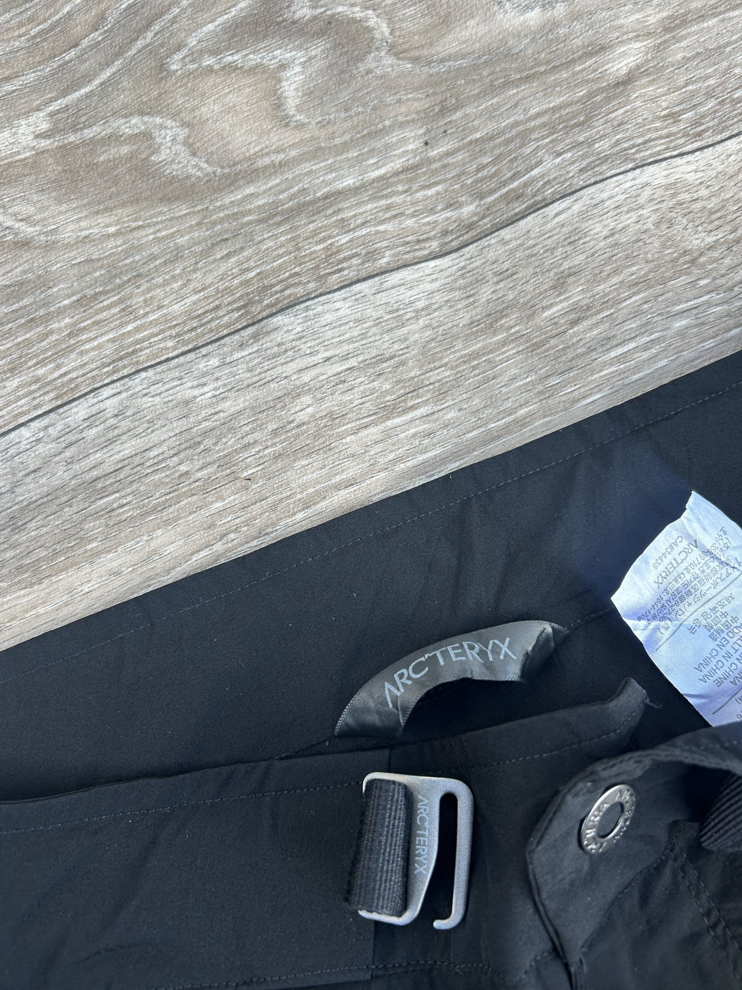 Arc'teryx logo shorts