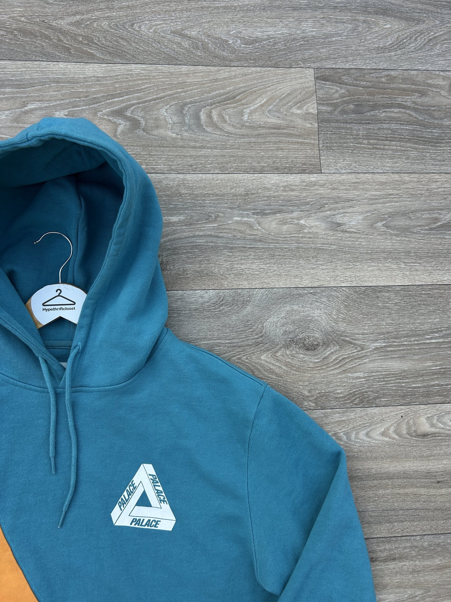 Palace trifeg logo hoodie