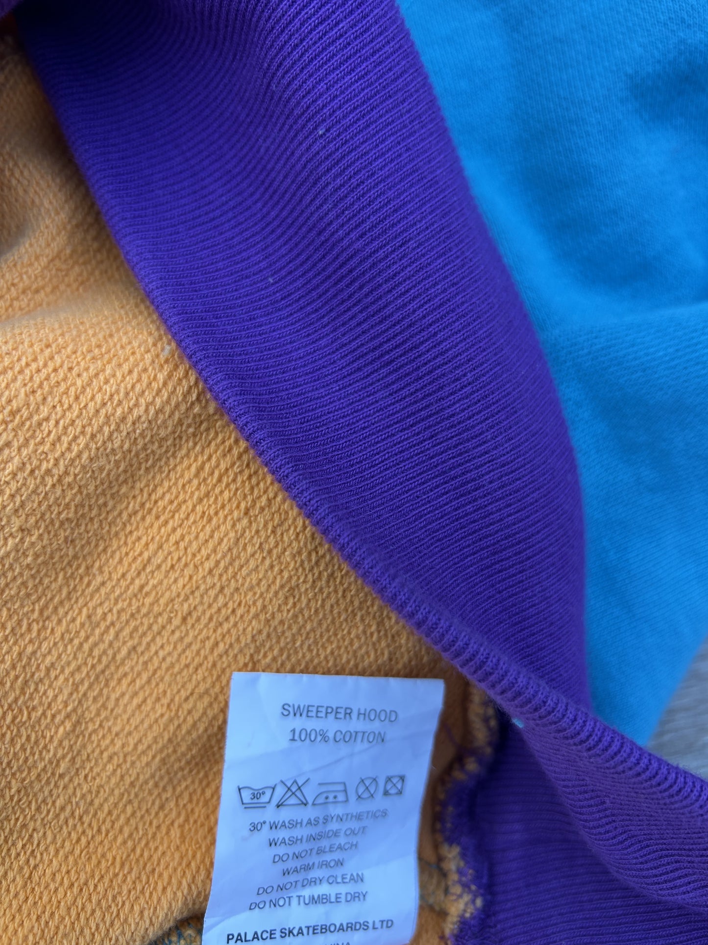 Palace trifeg logo hoodie