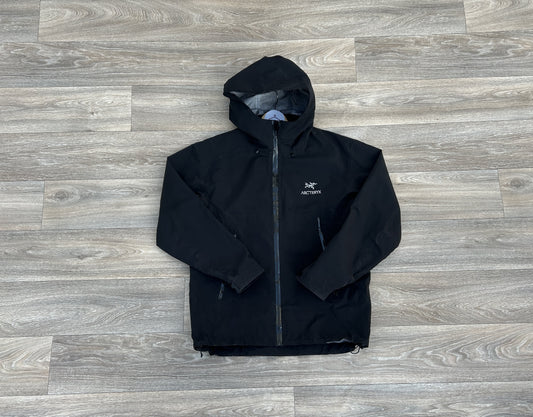 Arc'teryx gore'tex logo outdoor jacket