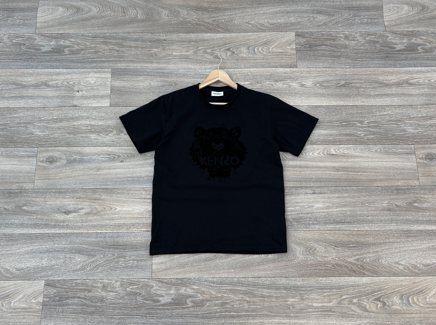 Kenzo embossed logo tshirt