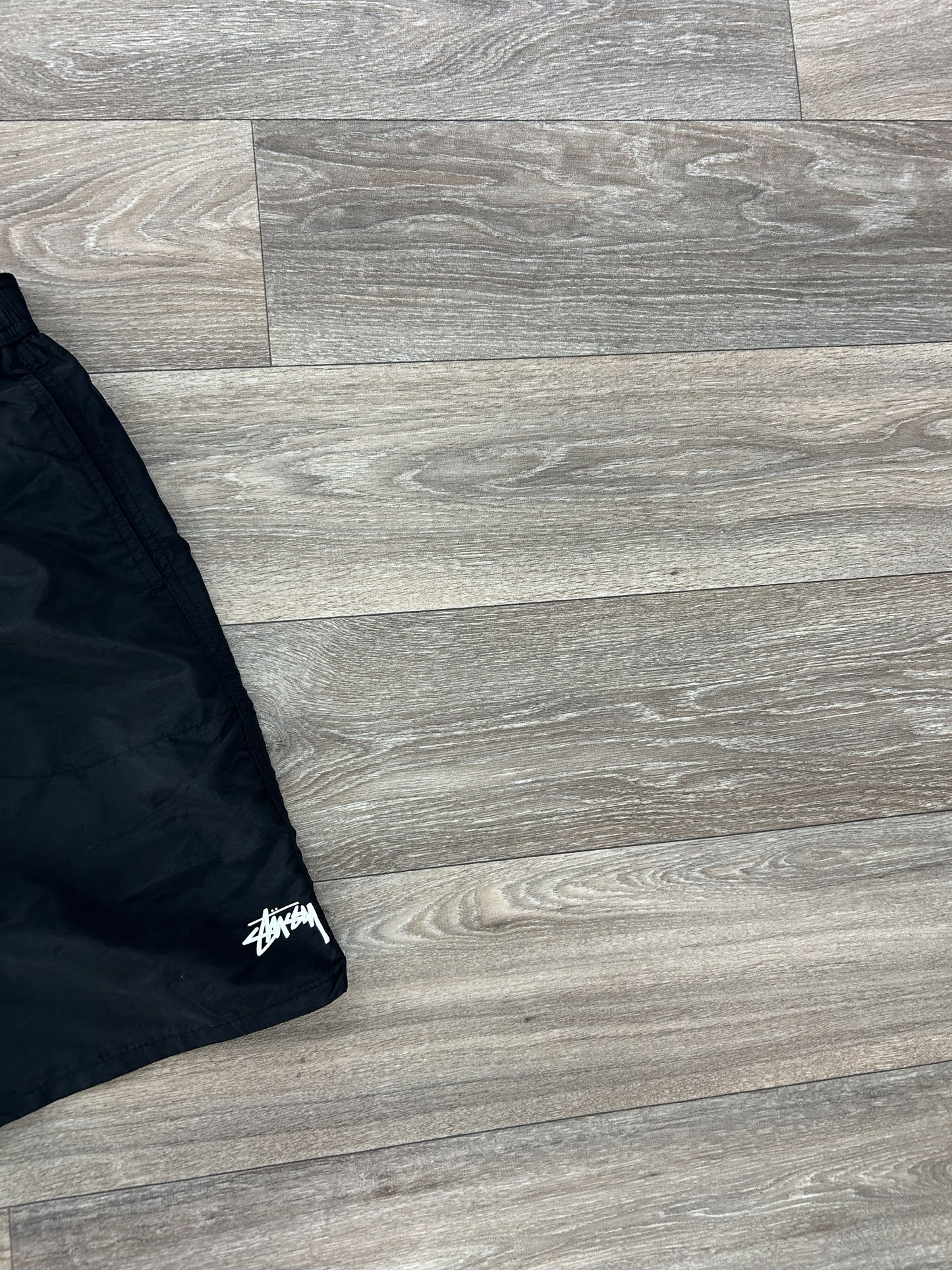 Stussy logo print shorts