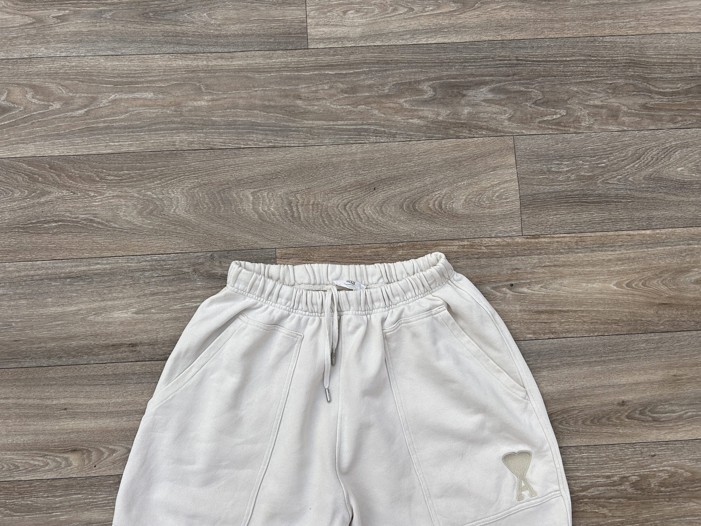 AMI embroidered logo shorts