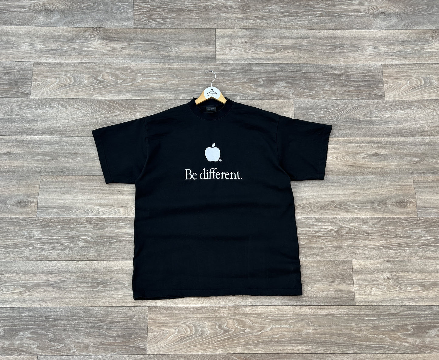 Balenciaga "Be Different" logo t-shirt