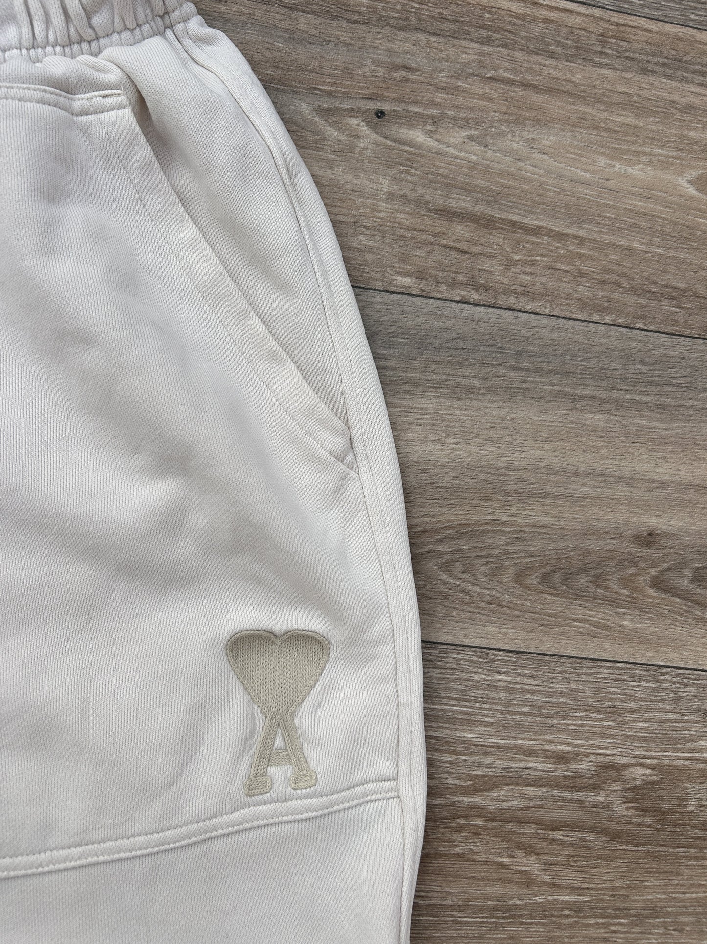 AMI embroidered logo shorts