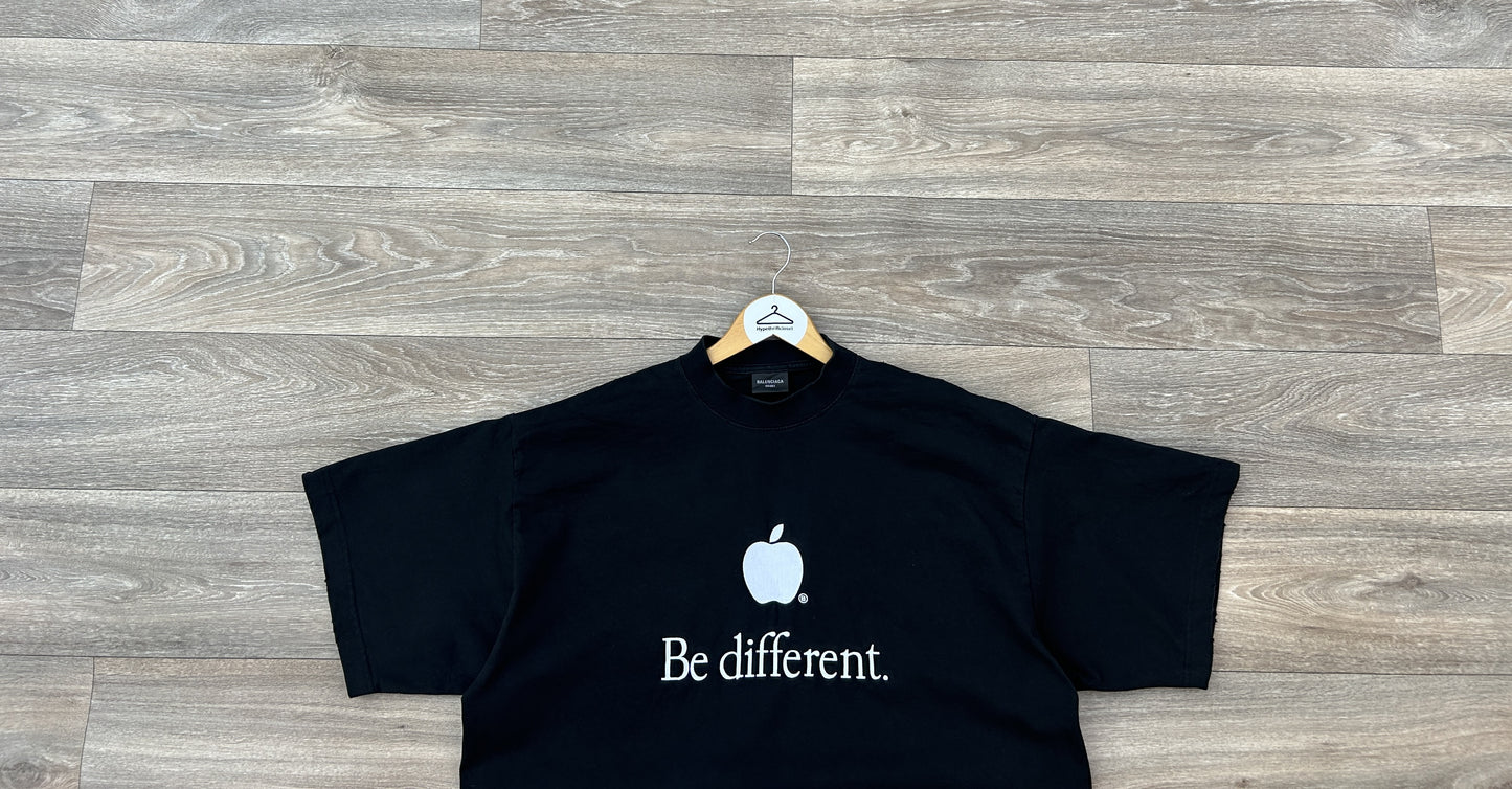 Balenciaga "Be Different" logo t-shirt
