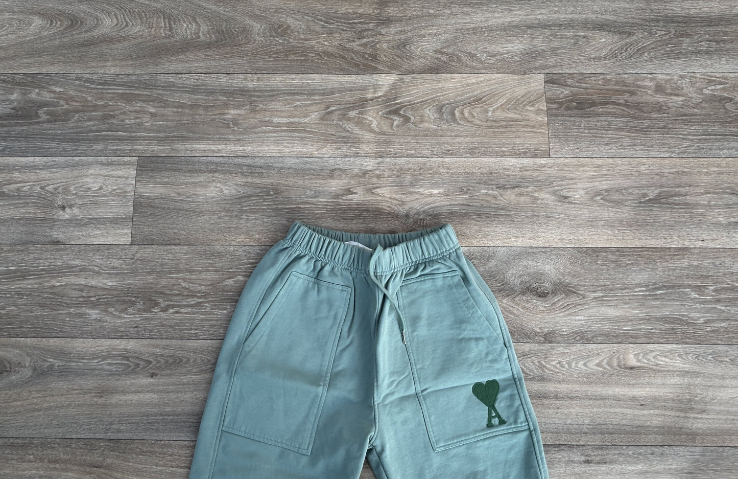 AMI embroidered logo shorts