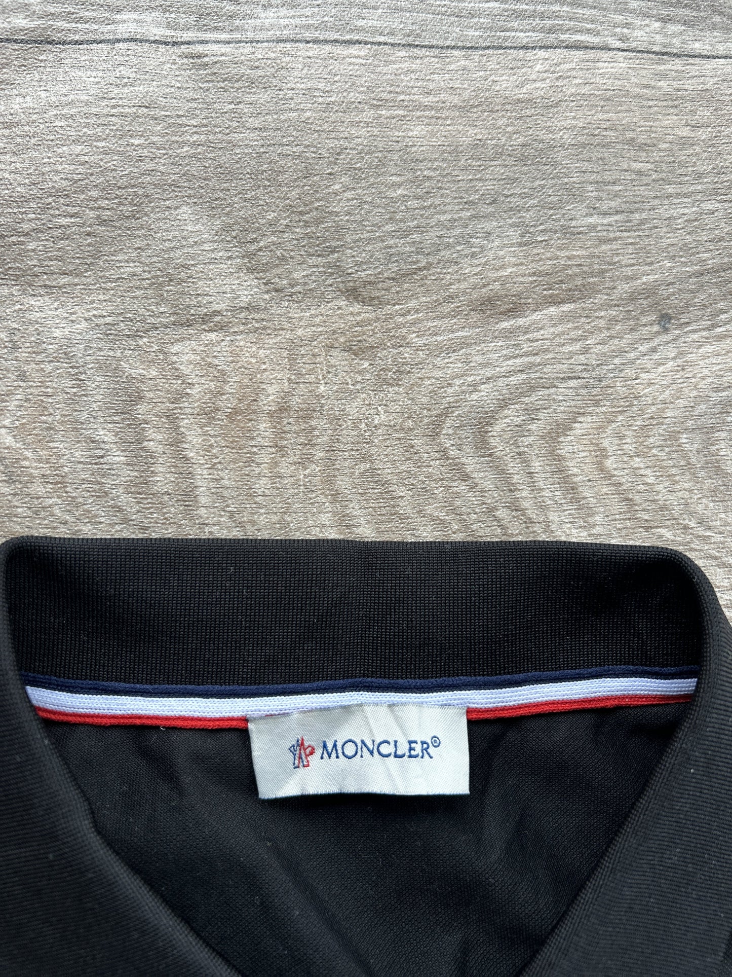 Moncler logo collar tshirt