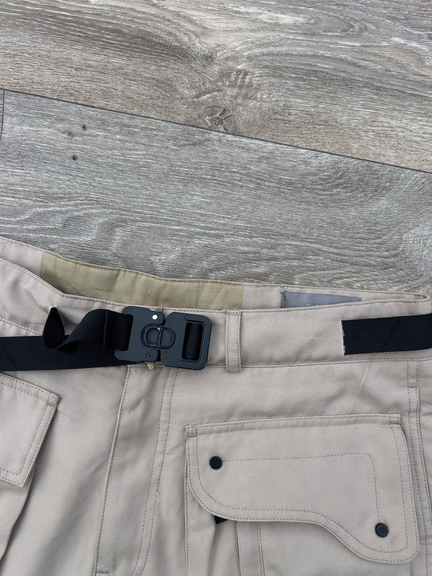 Dior logo cargo shorts