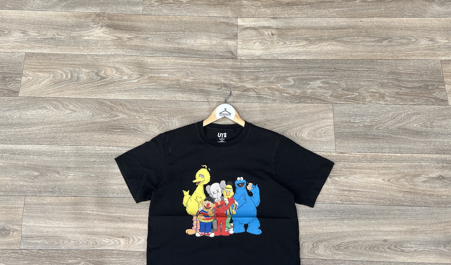 Kaws x Sesame street logo print tshirt