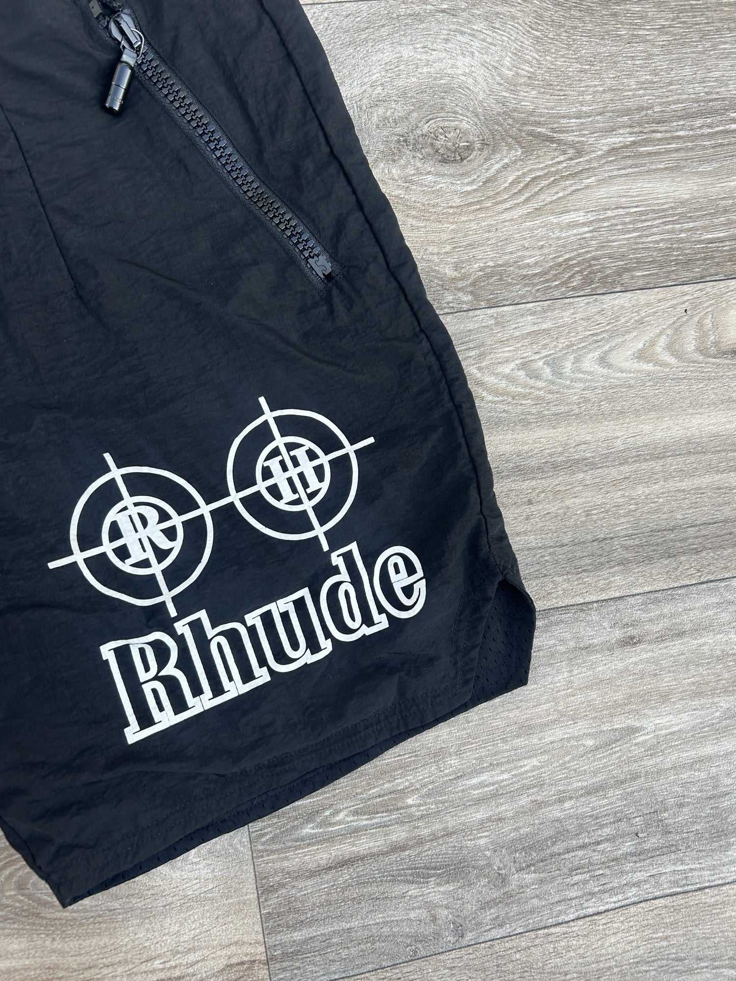 Rhude logo print shorts