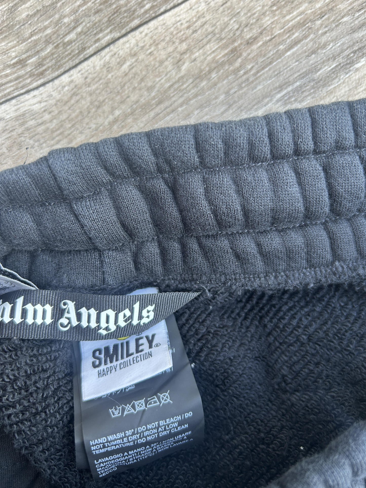 Palm Angels x Smiley Logo print shorts